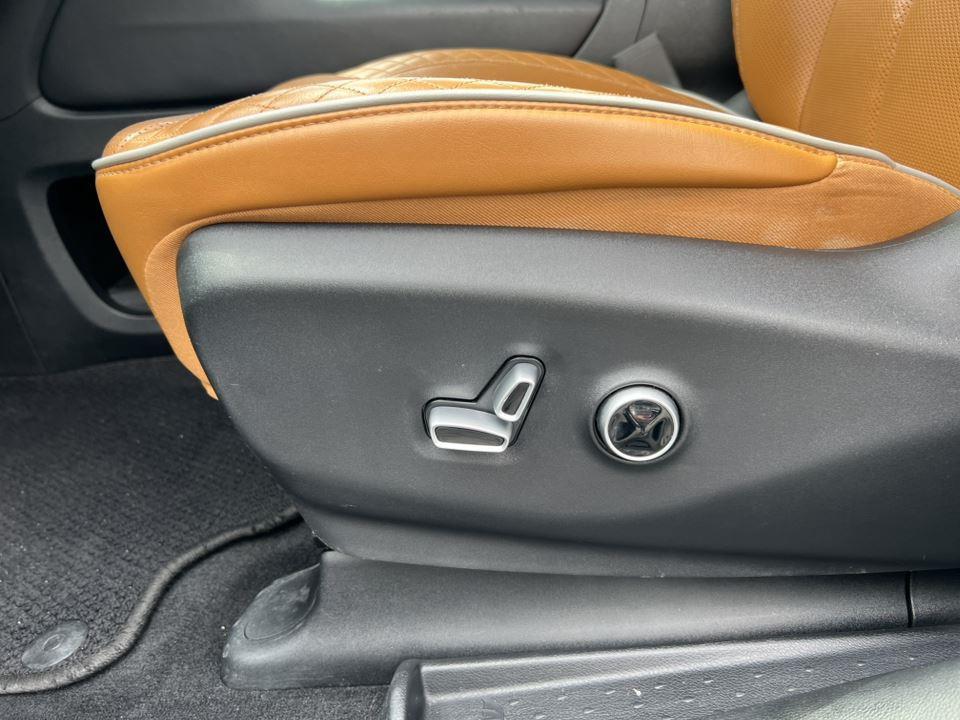 used 2022 Chrysler Pacifica car, priced at $33,300
