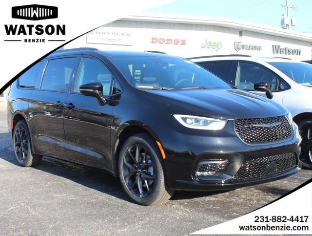 new 2024 Chrysler Pacifica car, priced at $47,478