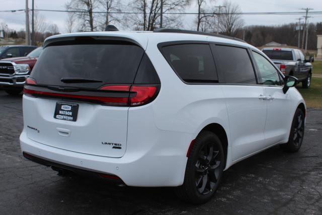 new 2024 Chrysler Pacifica car, priced at $54,167