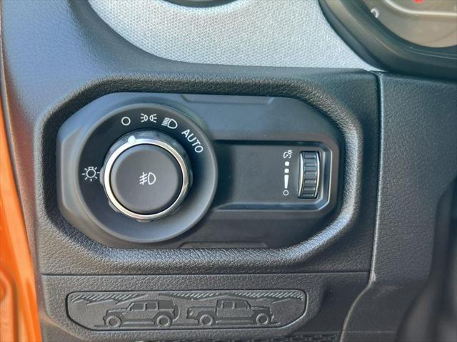 new 2025 Jeep Wrangler car, priced at $47,879