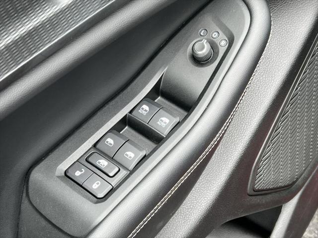 used 2024 Jeep Grand Cherokee L car, priced at $38,221