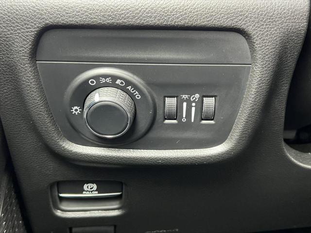 used 2024 Jeep Grand Cherokee L car, priced at $38,221