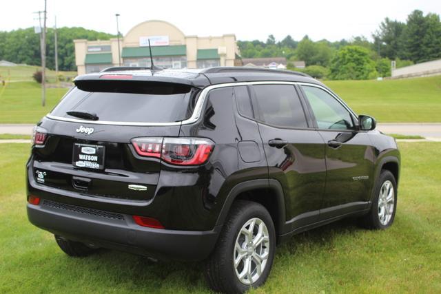 new 2024 Jeep Compass car, priced at $32,035