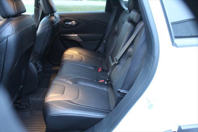 used 2022 Jeep Cherokee car, priced at $27,840