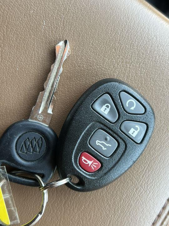used 2015 Buick Enclave car, priced at $10,500