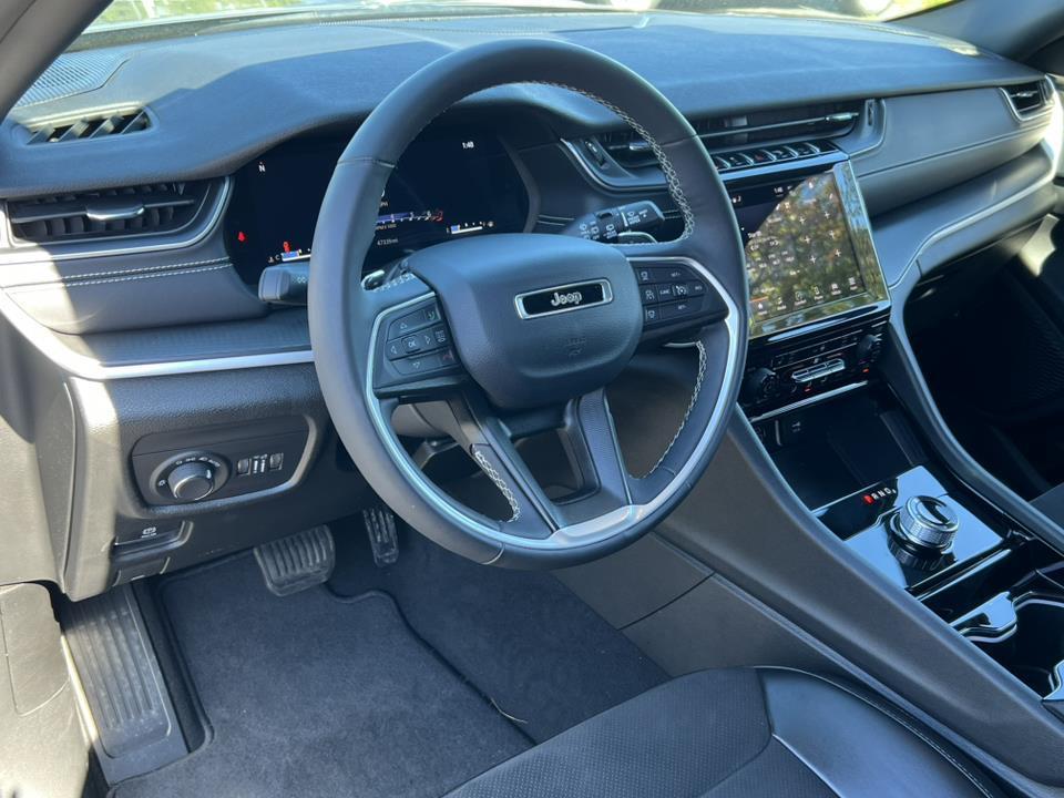 used 2023 Jeep Grand Cherokee car, priced at $32,990