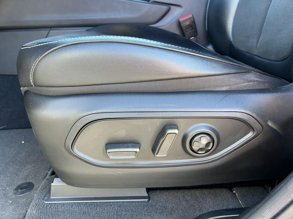 used 2023 Jeep Grand Cherokee car, priced at $32,990
