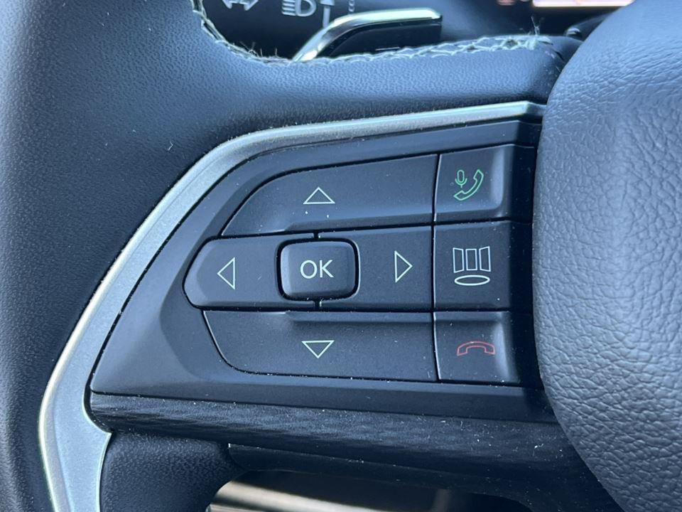 used 2023 Jeep Grand Cherokee car, priced at $32,990
