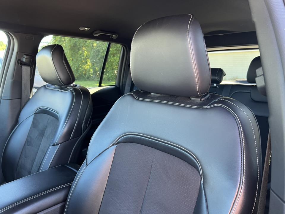 used 2023 Jeep Grand Cherokee car, priced at $32,990