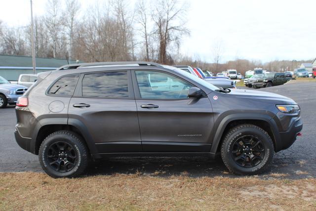 used 2020 Jeep Cherokee car, priced at $24,459
