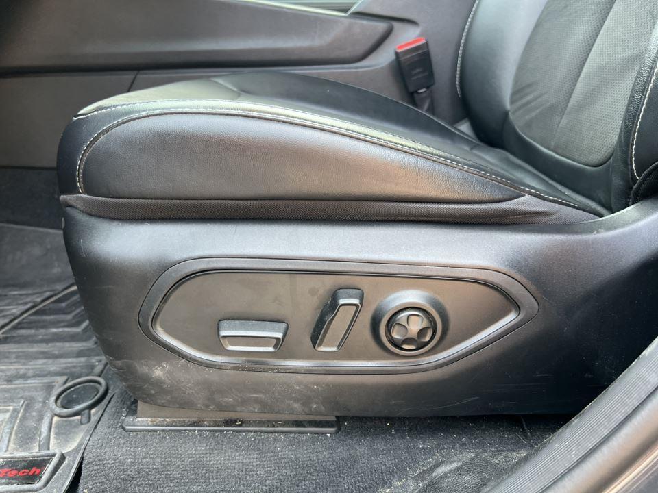 used 2022 Jeep Grand Cherokee L car, priced at $32,450