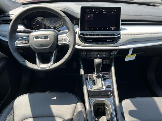 new 2025 Jeep Compass car, priced at $32,250