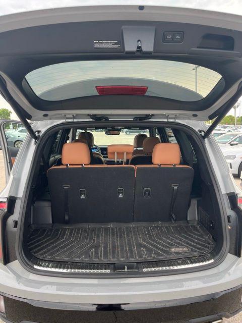 used 2024 Kia Telluride car, priced at $43,900
