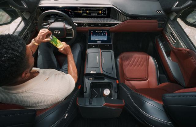 new 2025 INFINITI QX80 car, priced at $108,001