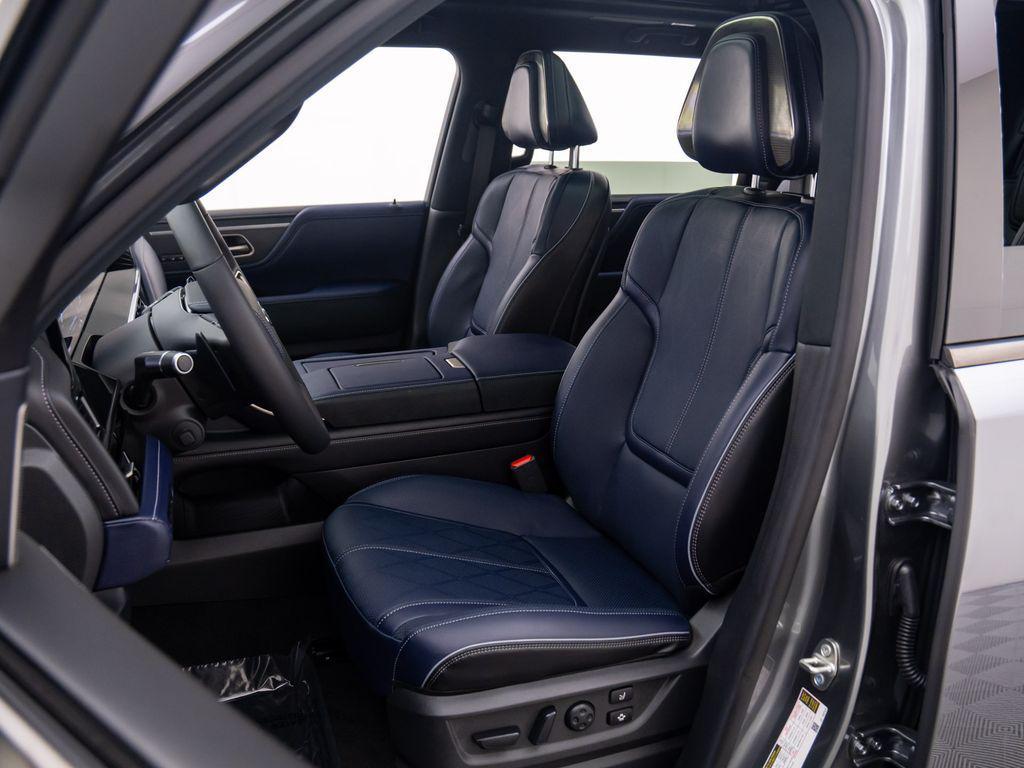 new 2026 INFINITI QX80 car, priced at $101,422
