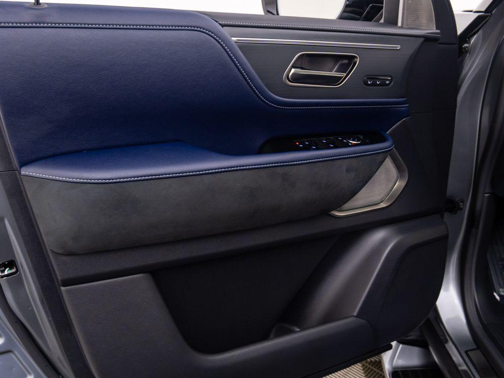 new 2026 INFINITI QX80 car, priced at $101,422