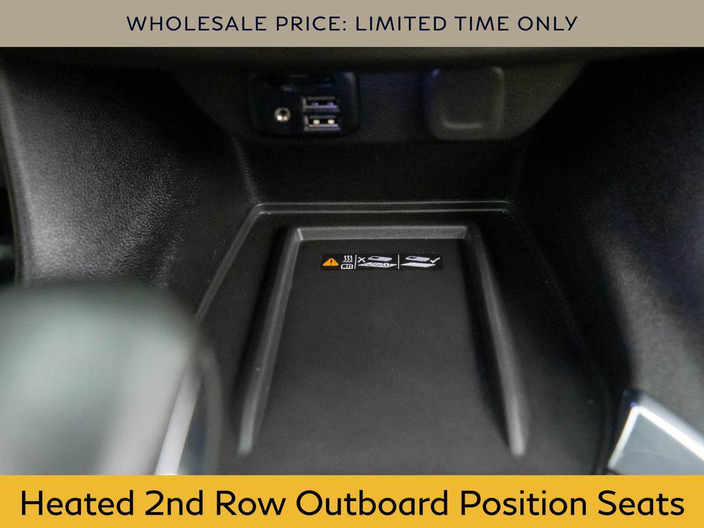 used 2023 Chevrolet Traverse car, priced at $36,500