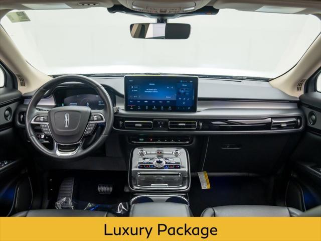 used 2023 Lincoln Nautilus car, priced at $43,486