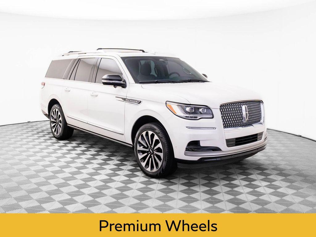 used 2024 Lincoln Navigator car, priced at $76,497