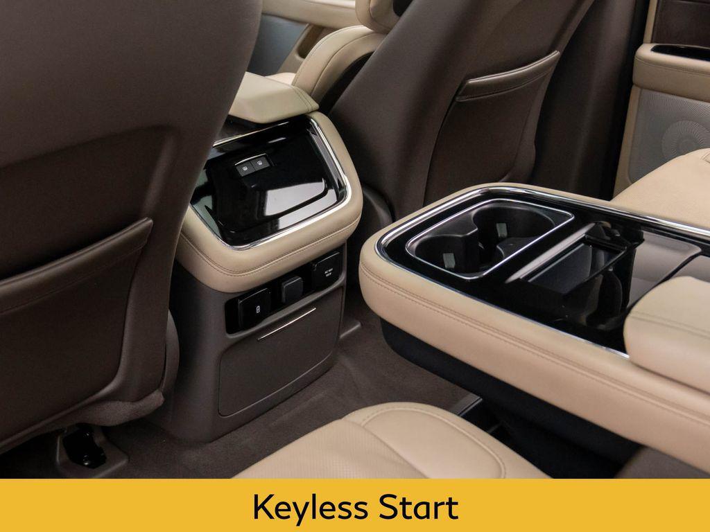 used 2024 Lincoln Navigator car, priced at $76,497