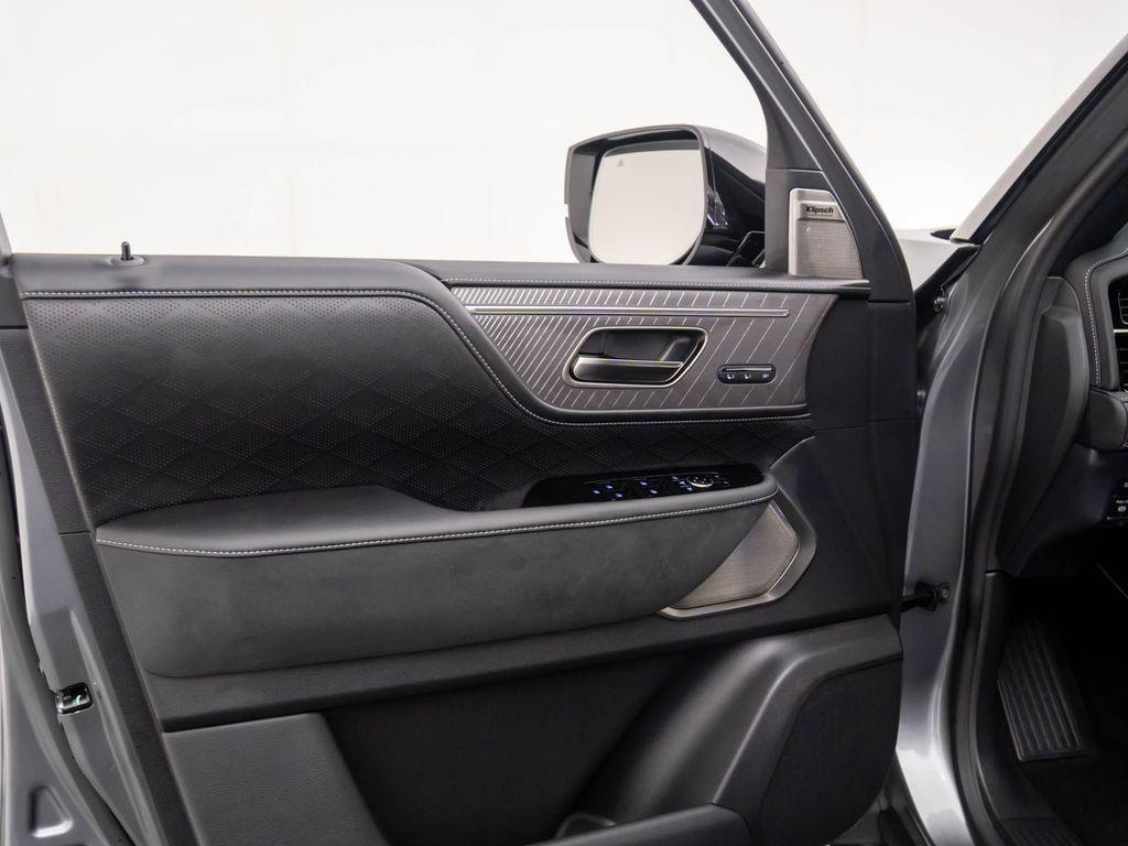 new 2026 INFINITI QX80 car, priced at $110,624