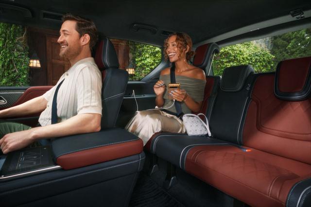 new 2025 INFINITI QX80 car, priced at $106,921
