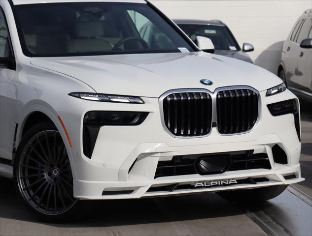 new 2025 BMW X7 car, priced at $157,345