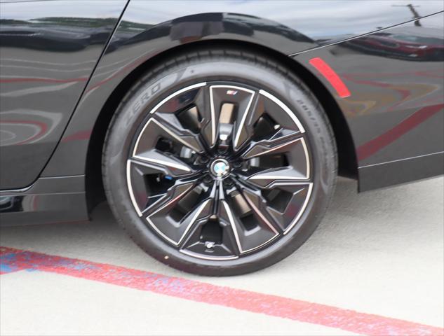 new 2025 BMW 760 car, priced at $127,225