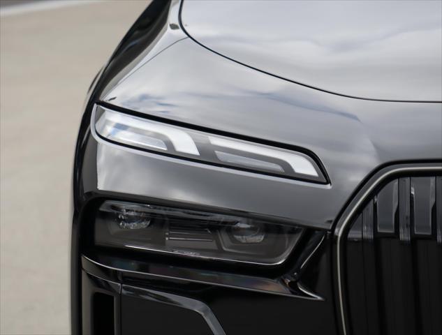 new 2025 BMW 760 car, priced at $127,225
