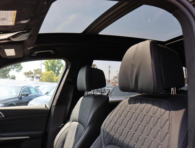 new 2026 BMW X7 car, priced at $118,825