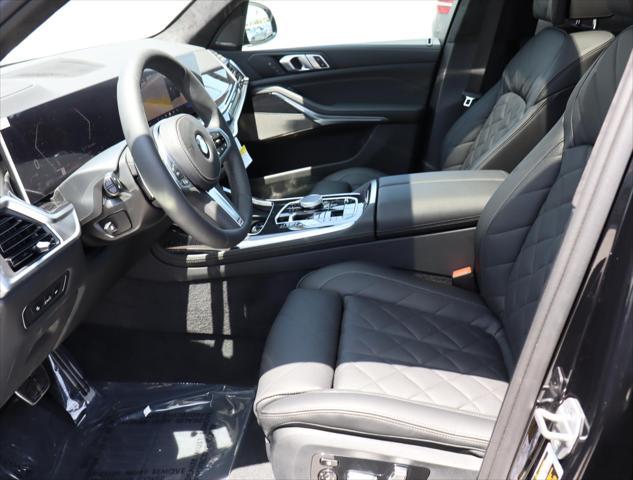 new 2026 BMW X7 car, priced at $95,025