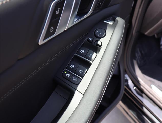 new 2026 BMW X7 car, priced at $95,025