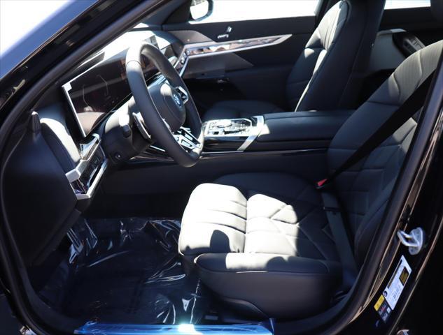 new 2025 BMW i7 car, priced at $115,475
