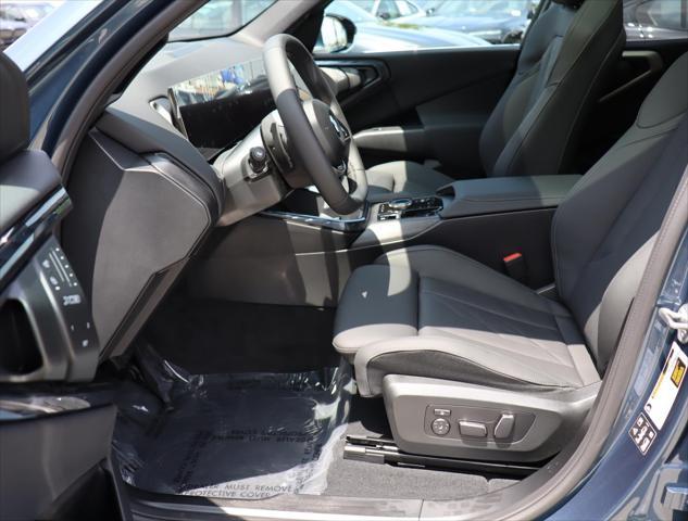 new 2025 BMW X3 car, priced at $53,175
