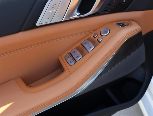 new 2026 BMW X7 car, priced at $89,425