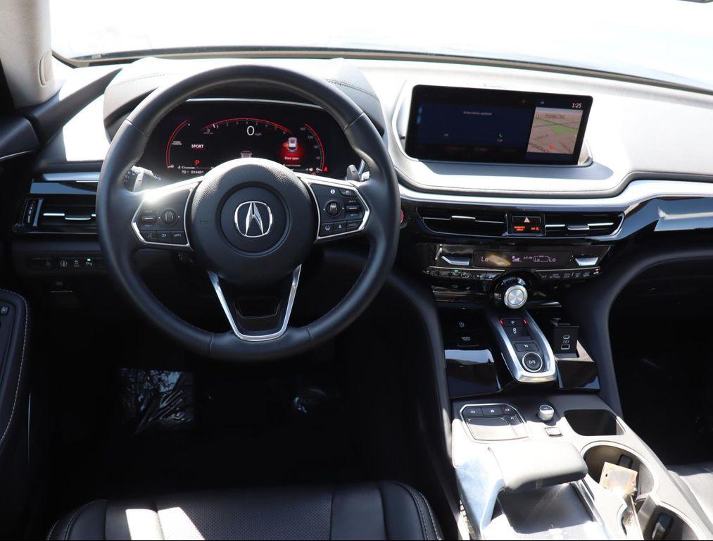 used 2023 Acura MDX car, priced at $36,995