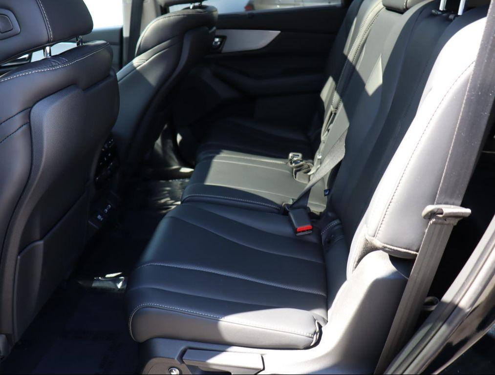 used 2023 Acura MDX car, priced at $36,995