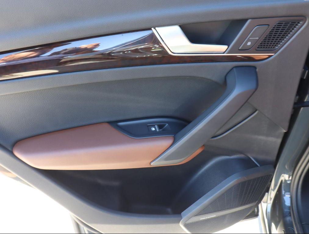 used 2018 Audi Q5 car, priced at $17,885