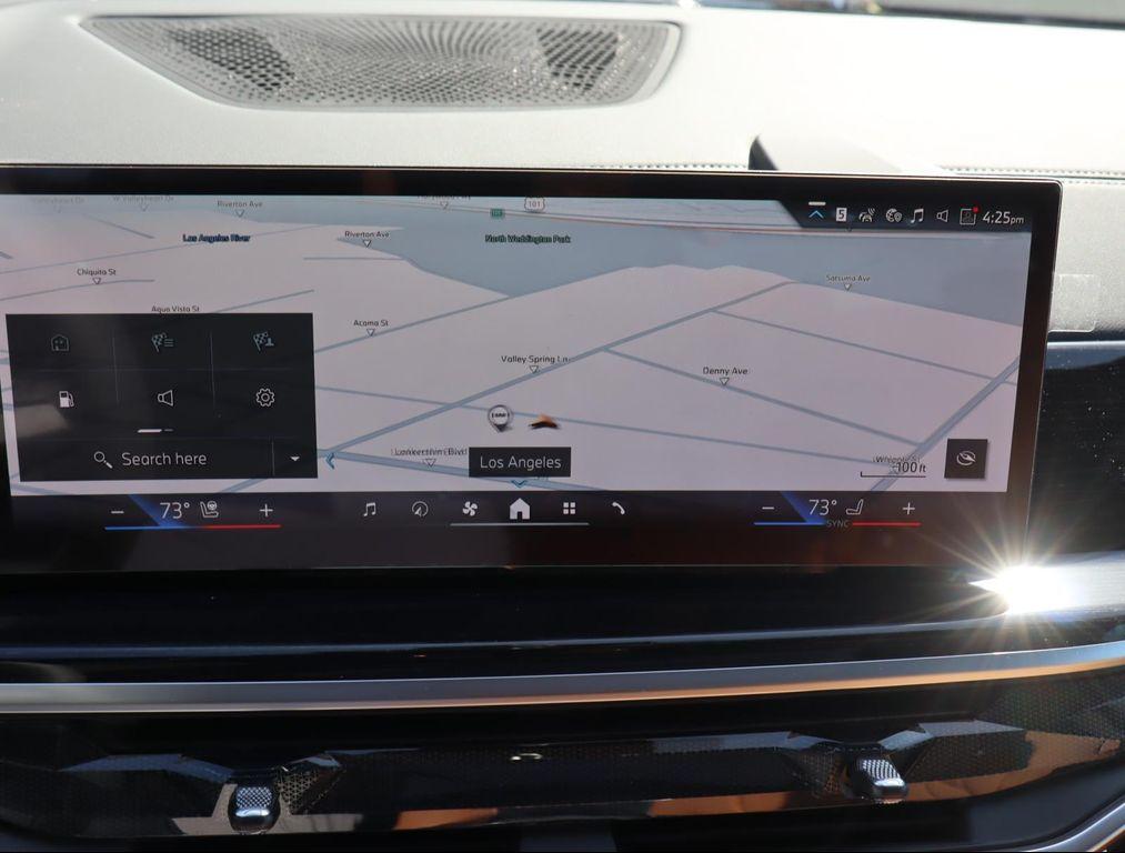 new 2026 BMW X7 car, priced at $98,275
