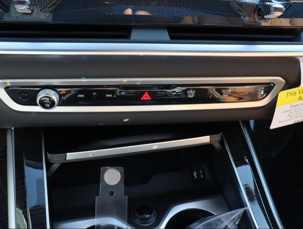 new 2026 BMW X7 car, priced at $98,275