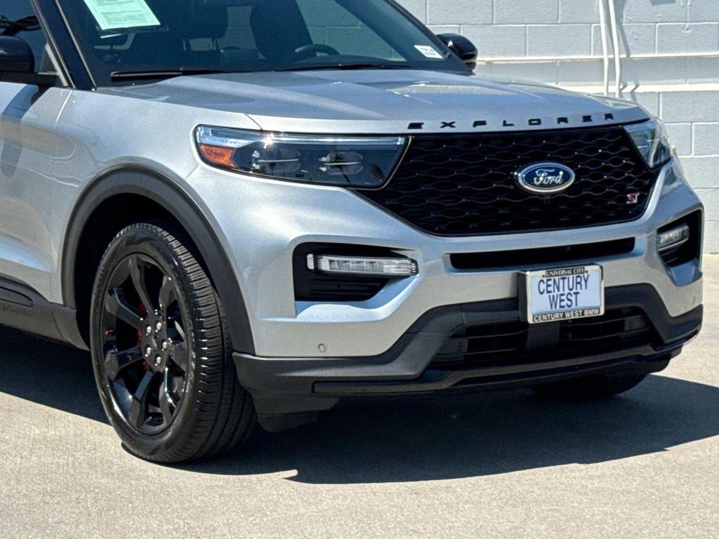 used 2023 Ford Explorer car, priced at $39,880