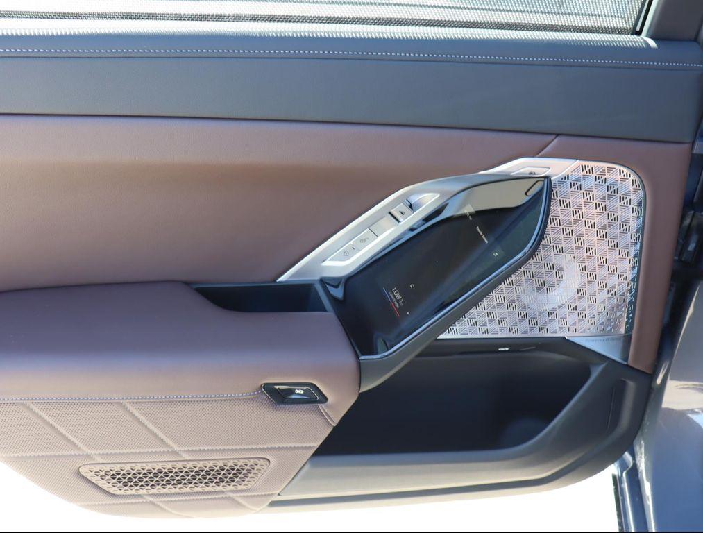 used 2025 BMW i7 car, priced at $127,850