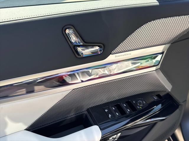 new 2025 BMW i7 car, priced at $124,625