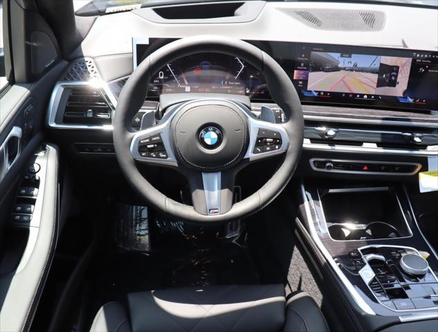 new 2026 BMW X7 car, priced at $95,675