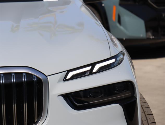 new 2025 BMW X7 car, priced at $94,075