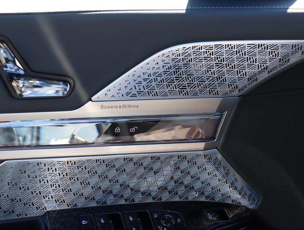 used 2025 BMW i7 car, priced at $135,925