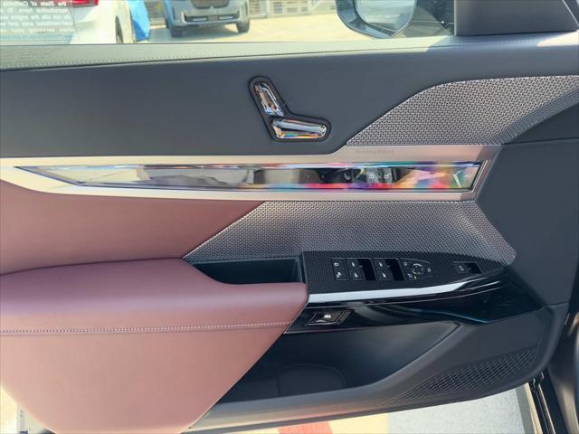 new 2025 BMW i7 car, priced at $125,175