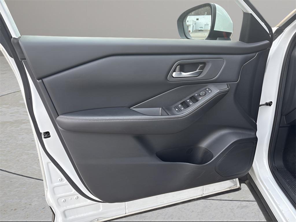 used 2024 Nissan Rogue car, priced at $23,359