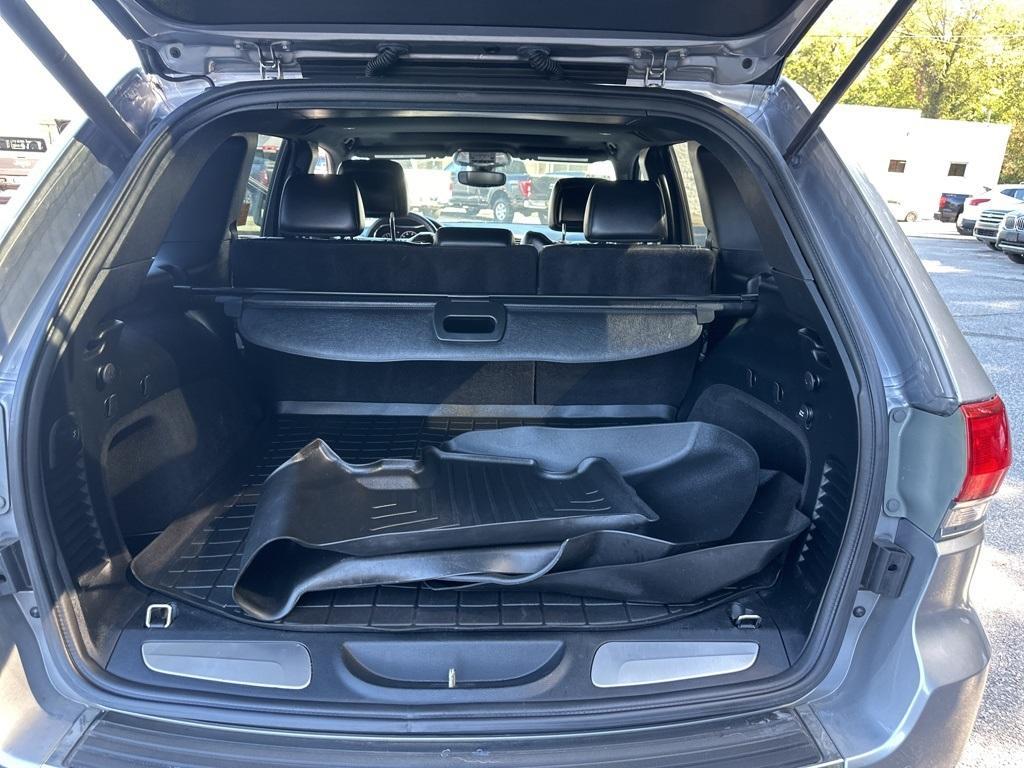 used 2017 Jeep Grand Cherokee car, priced at $18,499