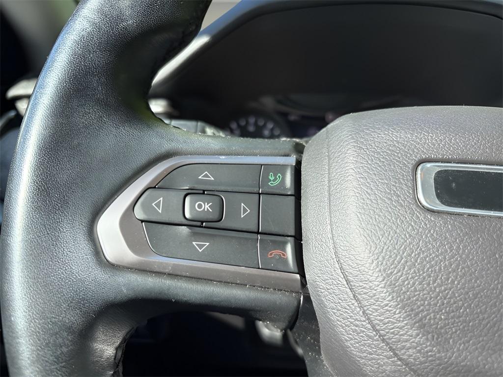 used 2022 Jeep Compass car, priced at $20,489